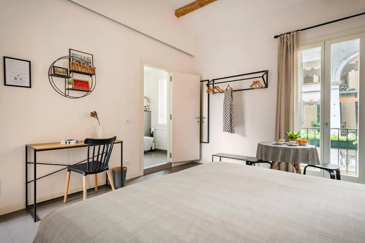 Hinc Domus - Venezia Historical City Center بيت ضيافة