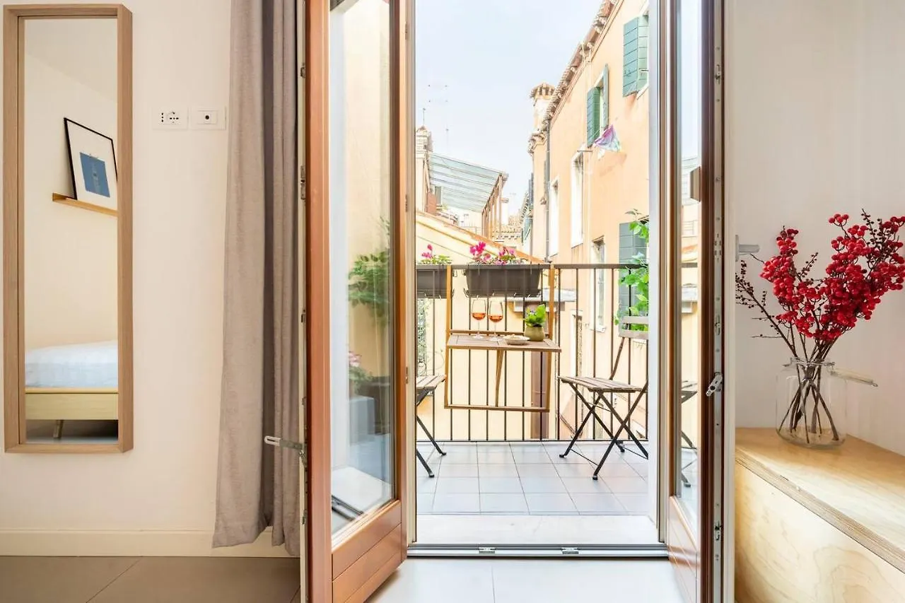 Hinc Domus - Venezia Historical City Center