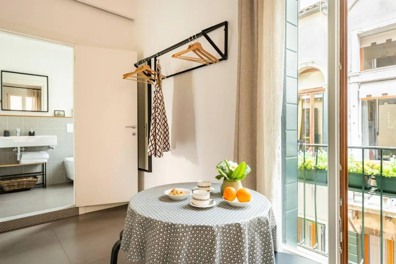 Hinc Domus - Venezia Historical City Center 0*, Venise